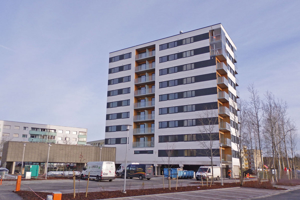 Mai tn 105, Pärnu – hoone Betoneksi raudbetoonelementidest